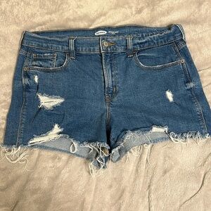 Mid-Rise Boyfriend Short